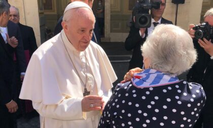 La Bambina che non sapeva odiare ha incontrato Papa Francesco