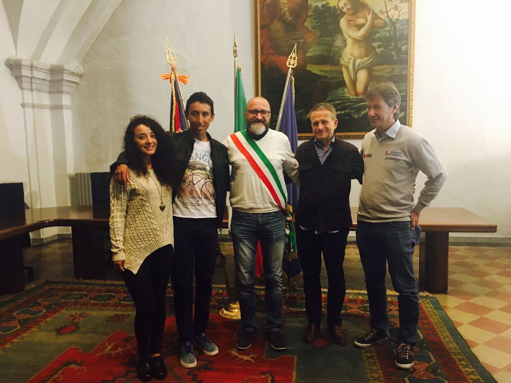 Il cittadino onorario di Cuorgnè Egan Bernal vince il Giro d’Italia