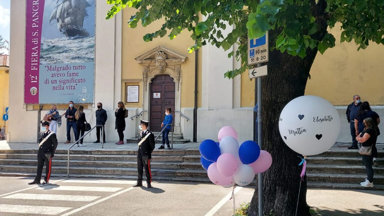 Tragedia del Mottarone l’ultimo saluto alle vittime