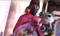 Il "canavesano" Egan Bernal è maglia rosa