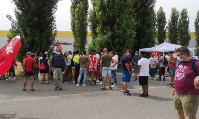 Sindacalista ucciso a Biandrate: oggi e domani presidio al polo Lidl