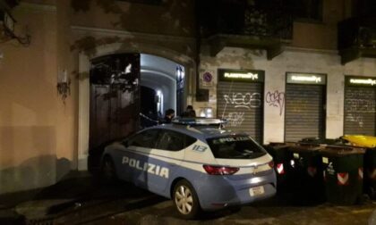 Omicidio a Torino: ragazzo di 25 anni ucciso a coltellate in casa