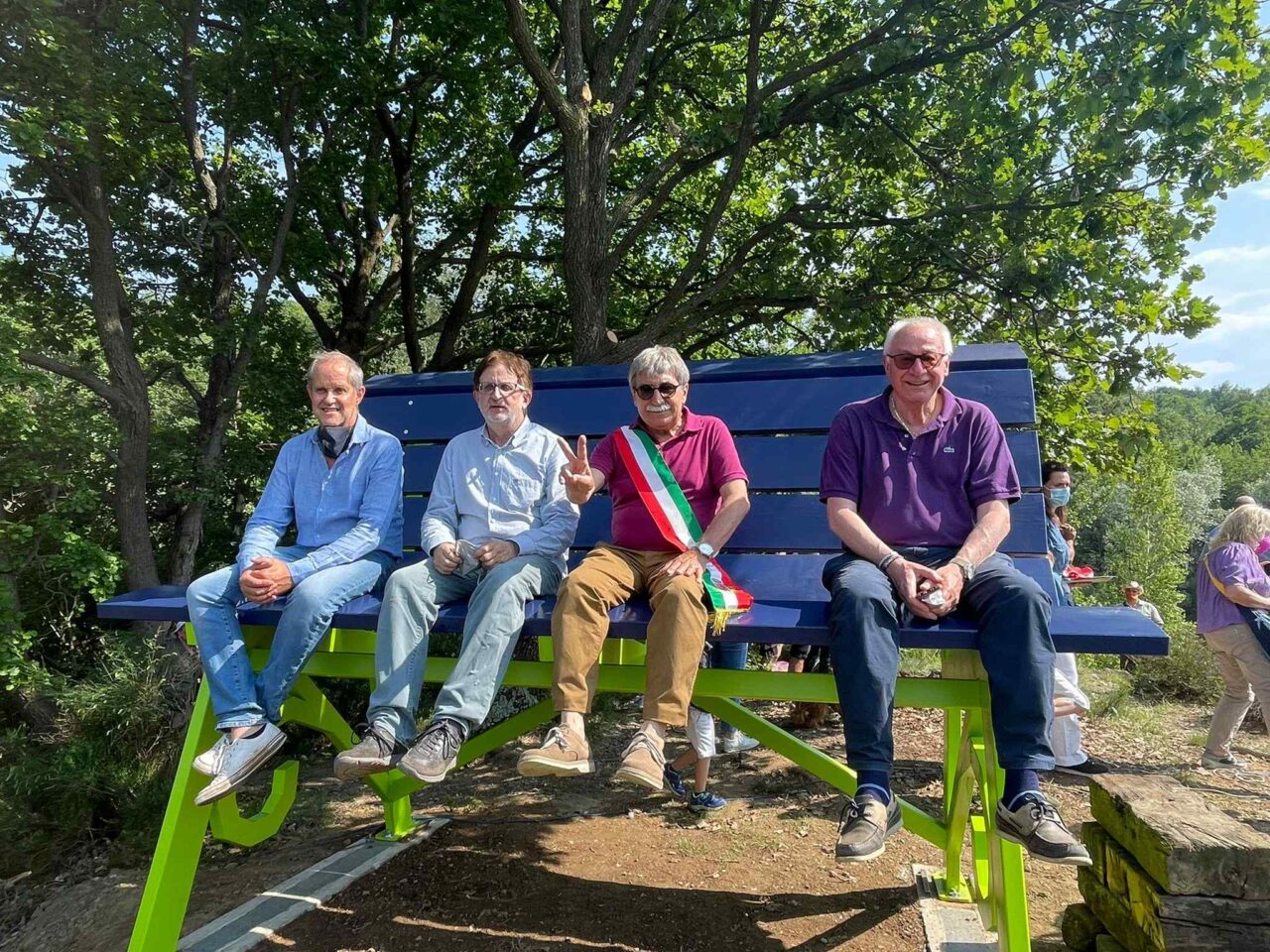 Panchina Gigante l’inaugurazione a Montalto Dora