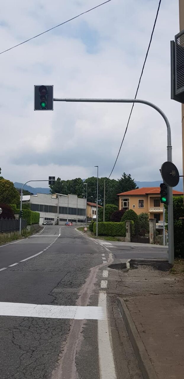 Semaforo intelligente a Rivara per la sicurezza stradale