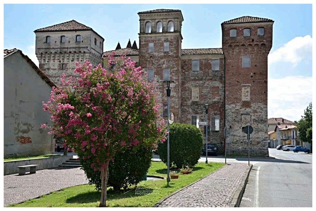 Il Comune di Ozegna compra il Castello