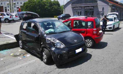 Incidente a Rivarolo, due auto coinvolte