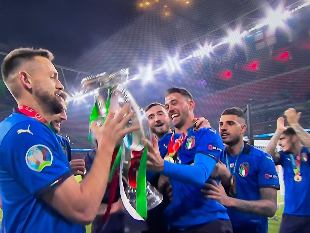 Italia campione d’Europa, caroselli in tutto il Canavese FOTO e VIDEO