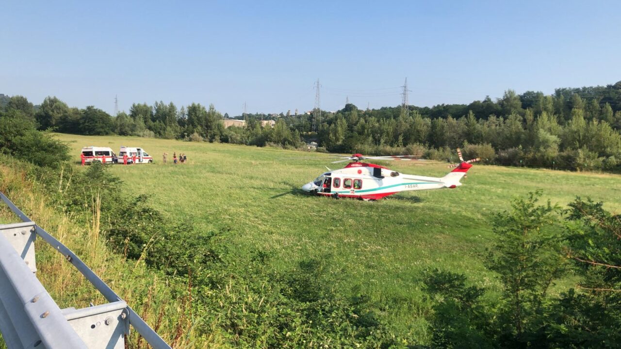 Donna precipita con il parapendio in frazione Salto