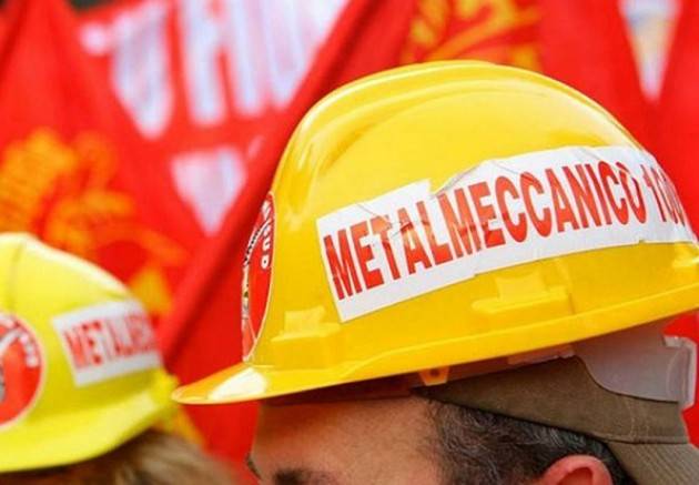 Lavoratori nelle aziende metalmeccaniche in sciopero nel Torinese, 9 in Canavese