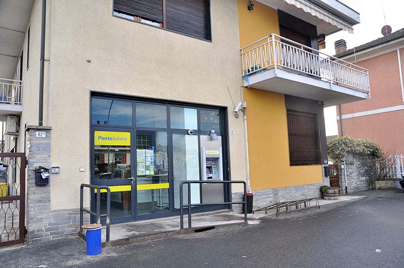 Ufficio postale a “mezzo servizio”