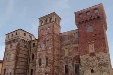 Castello di Ozegna, "fumata nera" all'asta giudiziaria