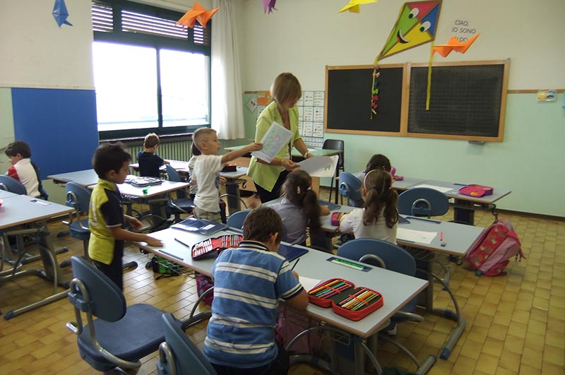 I banchi scolastici donati al Cottolengo