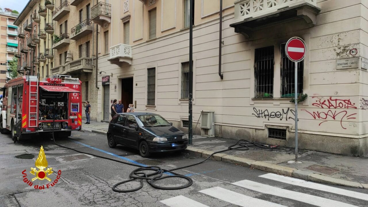 Ancora un incendio in un alloggio: due le persone ustionate