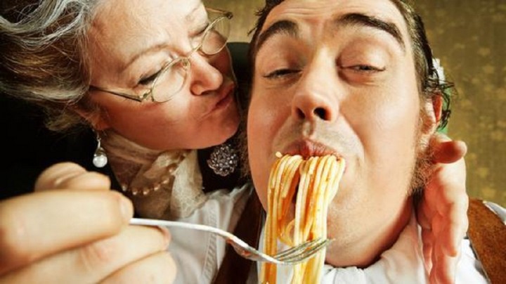 Gli italiani tra i più “mammoni” d’Europa