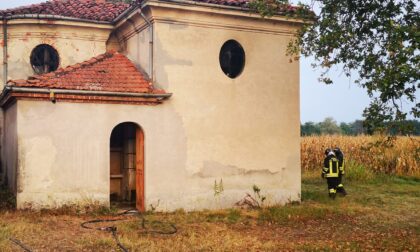 Incendio nella chiesetta di Gave, soccorsa ragazzina adolescente