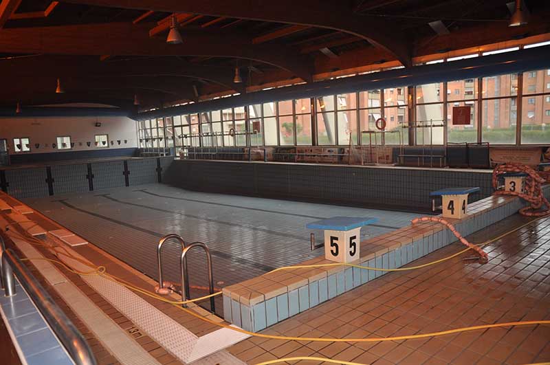 Riapre la piscina ma i vecchi abbonati?