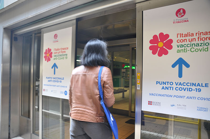 Centro vaccinale:  gli addetti alla sicurezza aggrediti verbalmente
