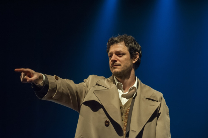Al teatro di Bosconero l’omaggio del celebre attore Andrea Bosca a Cesare Pavese