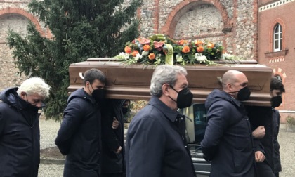 «Ora è riunito in un abbraccio con l’amata Gloria», l'addio a Ettore Rosboch