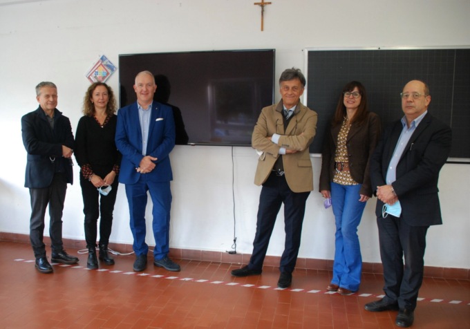 Sempre attenti al mondo della scuola