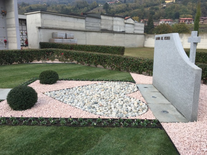 Giardino del ricordo finiti i lavori a Bollengo