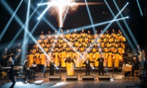 Sunshine Gospel Choir al Torino Outlet Village per l'accensione dell'albero