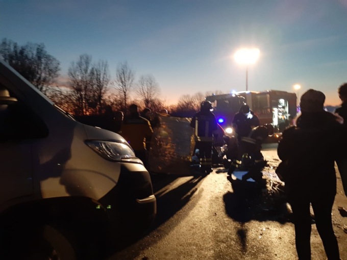Tragedia di fine anno: scontro mortale a Mappano