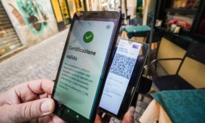 Dal Green pass base al mondo della scuola: cosa cambia da oggi