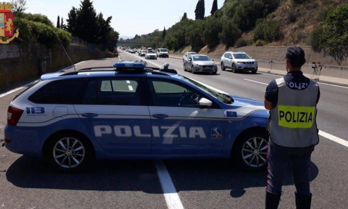 Sequestrati 30 chili di droga