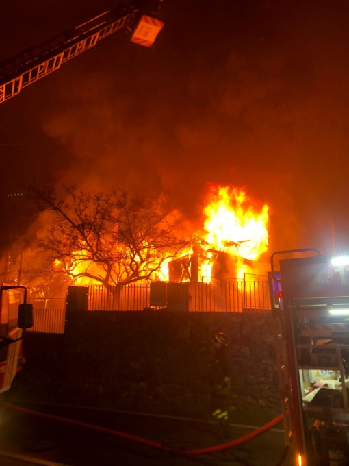 Due villette a fuoco a Ivrea, intervento dei Vigili del fuoco