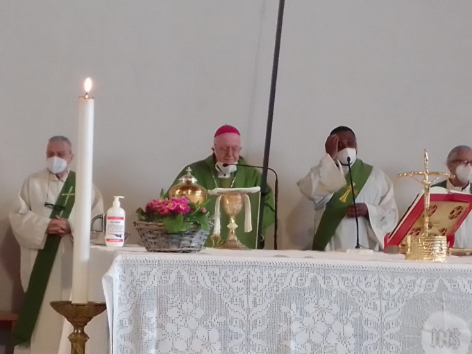 Vescovo Nosiglia da Borgaro saluta la sua (ex) Diocesi