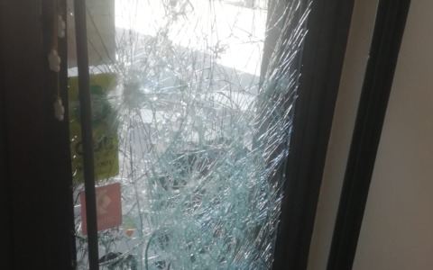 Spaccate a Rivarolo, arrestato l’autore dei furti in due negozi del centro