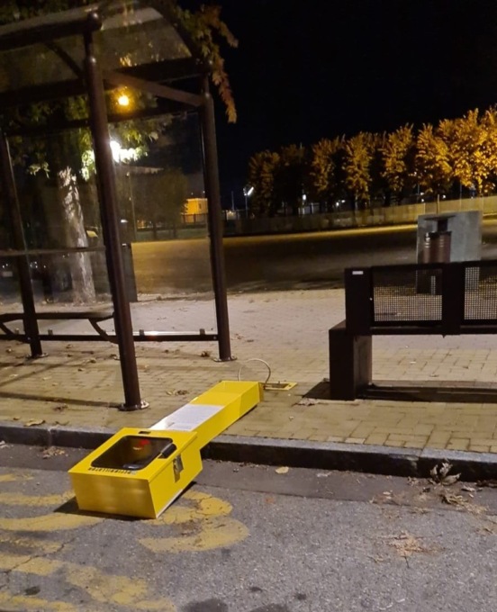 San Maurizio: ruba il defibrillatore e cerca di venderlo