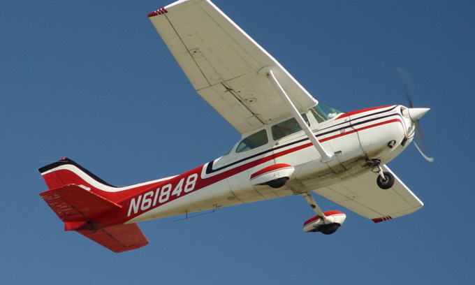 Ruba un aereo in Piemonte ma viene fermato in Francia dall’Aeronautica militare: arrestato