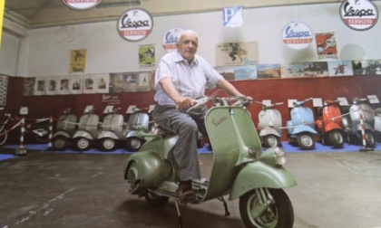 Renzo Zerbini, una vita dedicata alla sua Vespa dal Nivolet a Parigi sempre a due ruote