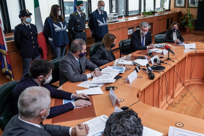 ‘Ndrangheta, il vigile urbano andrà a processo con i Vazzana