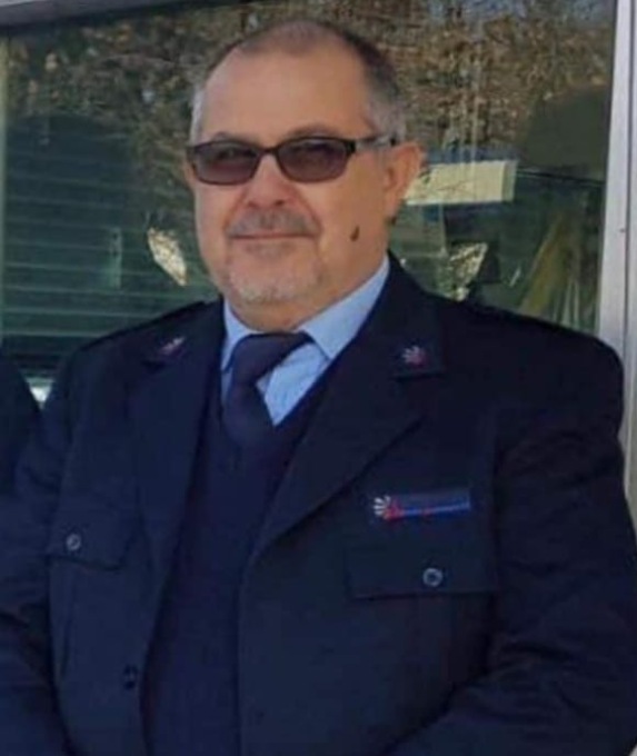 Muore dopo una caduta dalla bici