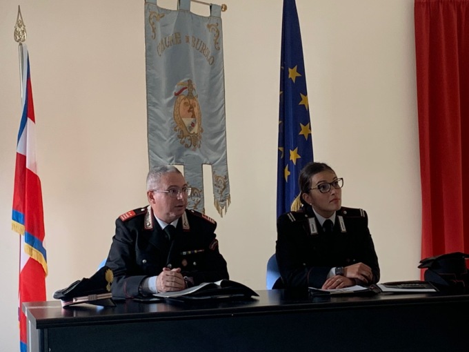 Attenzione alle truffe: i carabinieri spiegano come difendersi