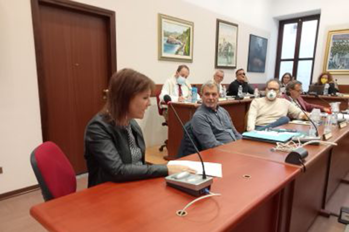 A Caselle genitori preoccupati: «Aiuto, le scuole sono un colabrodo»