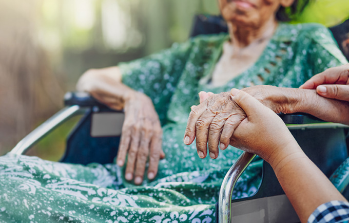 Regione Piemonte: aiuto economico alle famiglie con anziani e disabili non autosufficienti