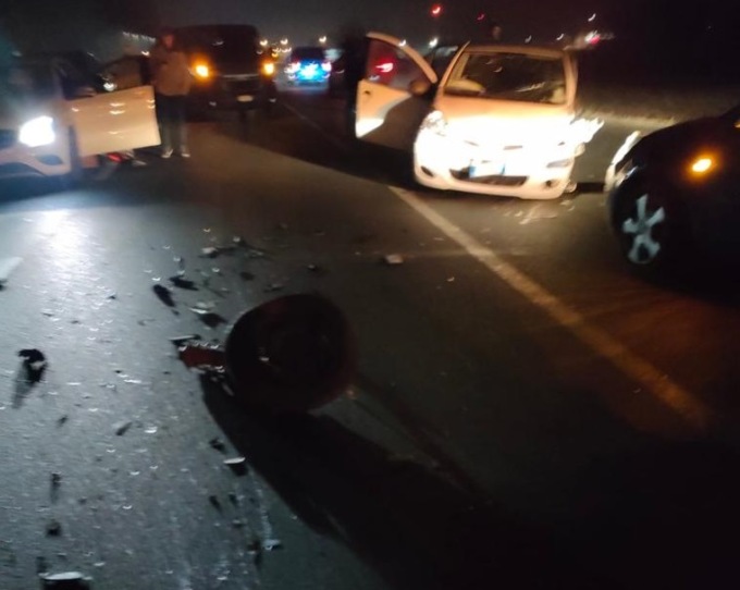 San Maurizio: scontro tra tre auto (VIDEO)