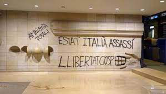 Assalto al consolato italiano 32enne di Ciriè denunciato