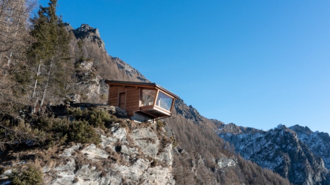 Inaugurato il “Rifugio dell’anima” a strapiombo sulla Val di Viù