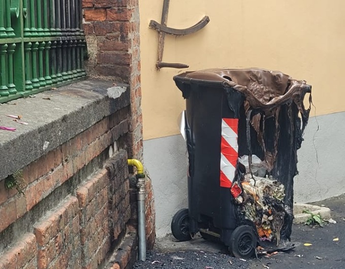 Vandali in azione a Montalto Dora, lo sfogo del sindaco Renzo Galletto