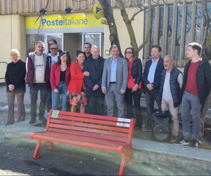 Panchina rossa senza le quota rosa