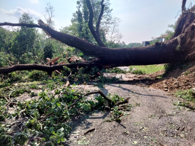 Disastro a Caluso, la conta dei danni causati dal maltempo