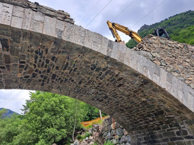 Ponte in frazione Villa a Lemie, procedono i lavori