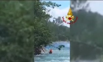 Salvano una ragazza bloccata nelle acque del fiume a Caselle Torinese
