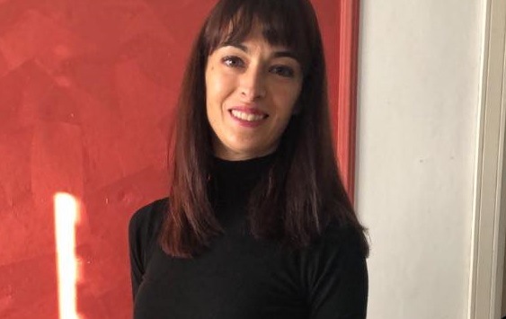 Commosso addio alla giovane mamma