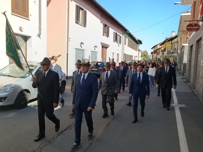 90 anni del Gruppo Alpini San Benigno: la sfilata VIDEO